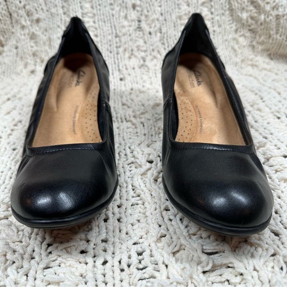 Clarks Collection Neiley Pearl Leather Ultimate Comfort Pump Block Heel Black 10 - Picture 3 of 11